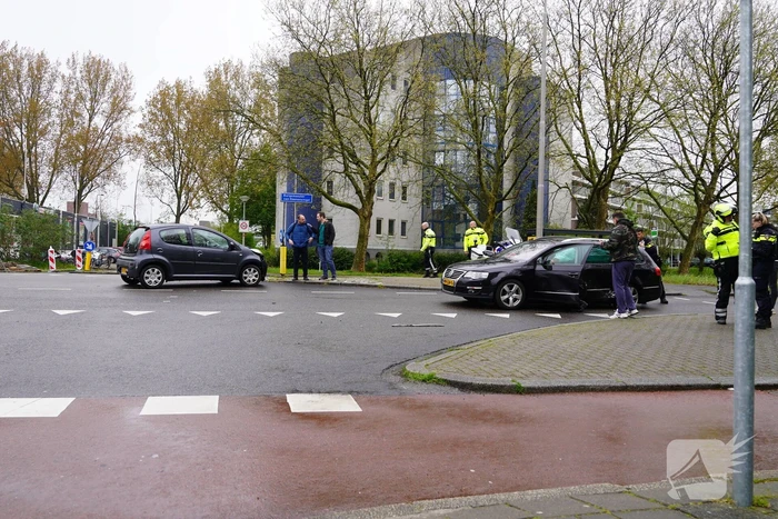 Flinke schade bij botsing op kruising