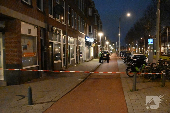 Korte brand na explosie bij voordeur Latijnse Amerikaanse supermarkt