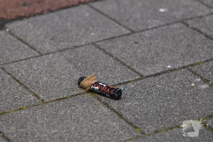Korte brand na explosie bij voordeur Latijnse Amerikaanse supermarkt