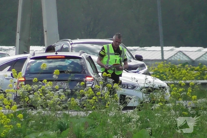 Meerdere voertuigen betrokken bij ongeval op snelweg