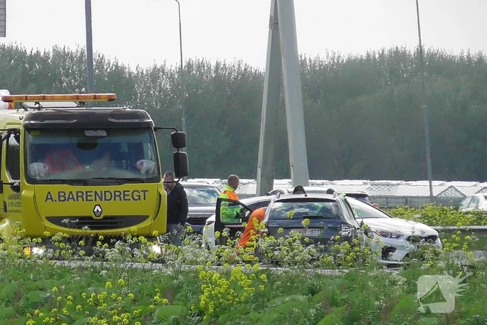 Meerdere voertuigen betrokken bij ongeval op snelweg