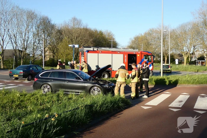 Brandweer ingezet voor mogelijke autobrand