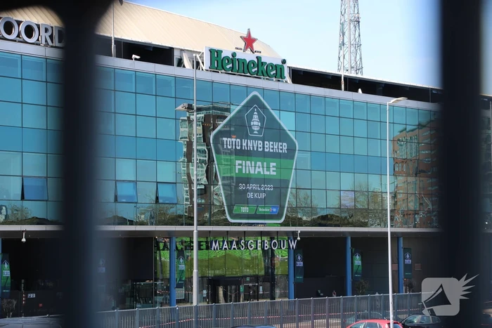 Grote politie-inzet voor KNVB-bekerfinale PSV-Ajax in de Kuip
