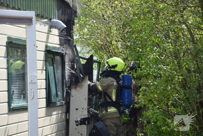 Stacaravan in brand op camping
