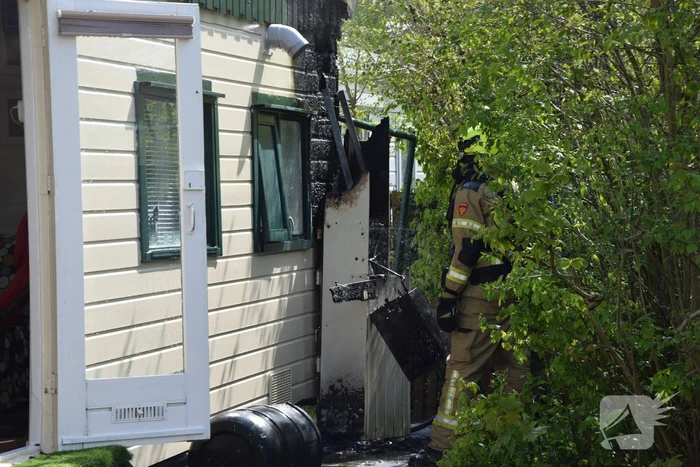 Stacaravan in brand op camping