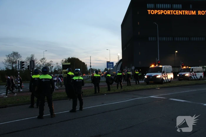 Politie massaal ingezet bij uitloop van bekerfinale