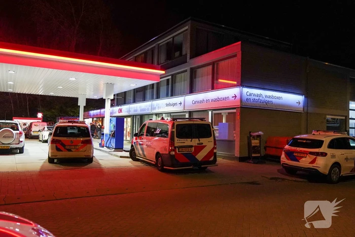 Overval op tankstation met nepvuurwapen