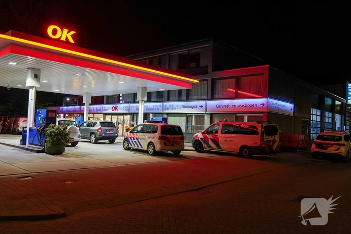 Overval op tankstation met nepvuurwapen