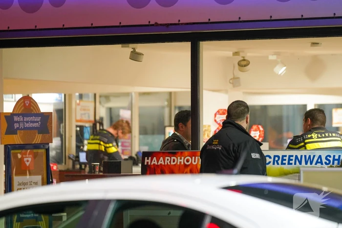 Overval op tankstation met nepvuurwapen
