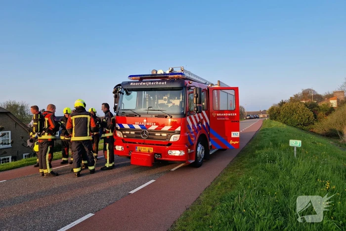 Brand in rietenkap van woning