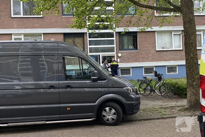 Politieonderzoek in flatwoning