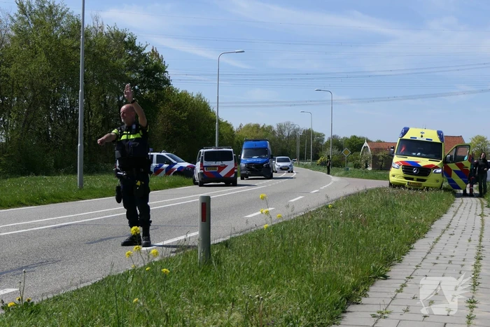 Bestuurster personenwagen gewond bij botsing met bestelbus