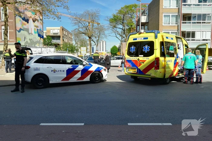 Een gewonde bij botsing op kruising