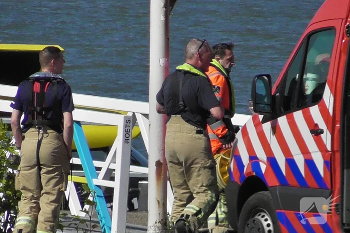 Zoektocht naar persoon te water