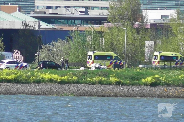 Zoektocht naar persoon te water