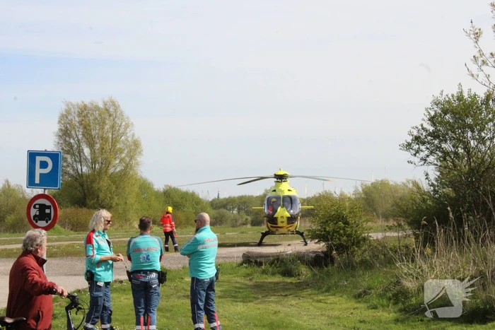 Landing traumahelikopter trekt veel bekijks