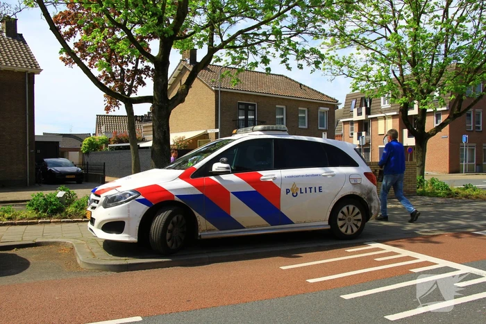 Vrouw met rollator komt hard ten val