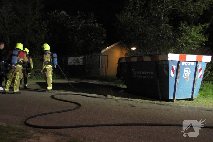 Brand in bouwcontainer