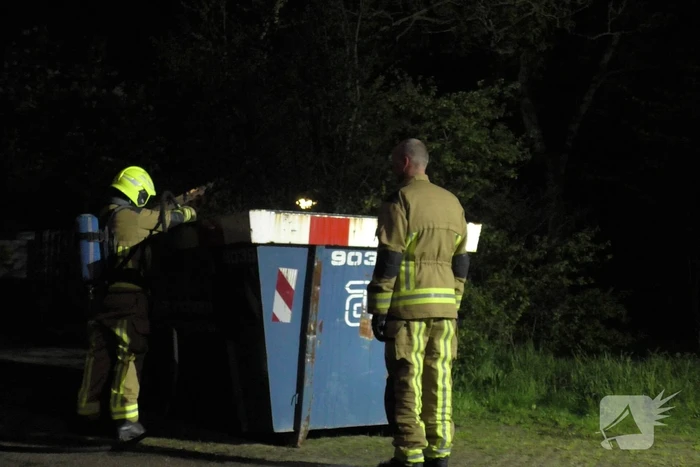 Brand in bouwcontainer