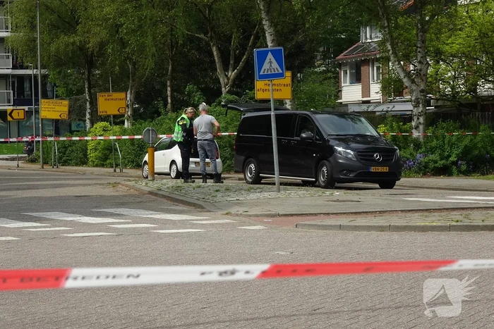 Straat afgezet na vondst mogelijk explosief