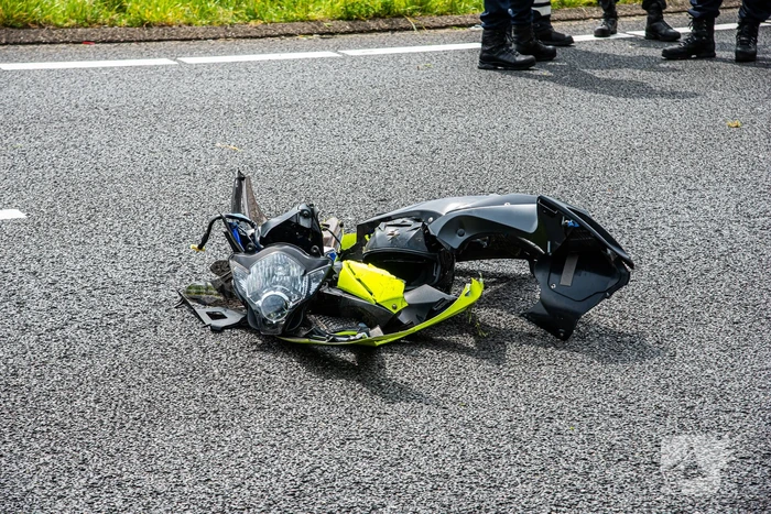 Motorrijder zwaargewond bij ongeval op snelweg