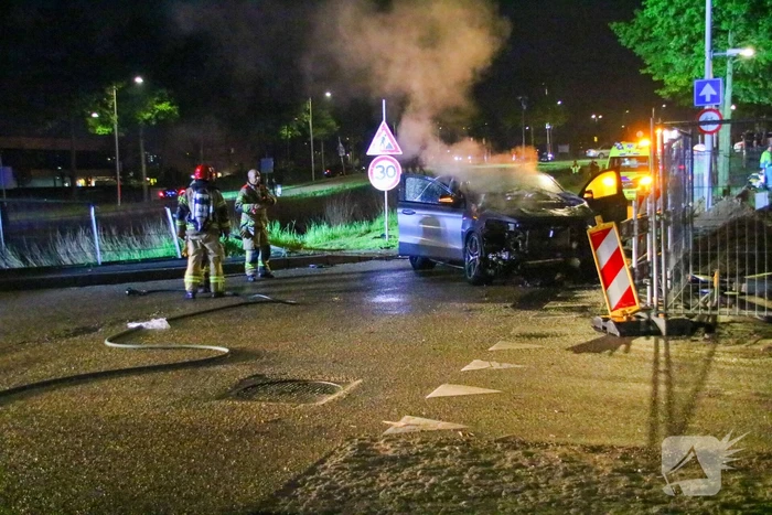 Voertuig te water na aanrijding