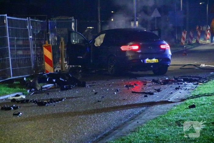 Voertuig te water na aanrijding