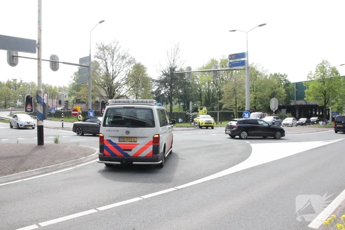 Snelweg afgesloten na gekantelde caravan