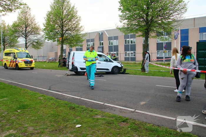Motorrijder zwaargewond bij aanrijding