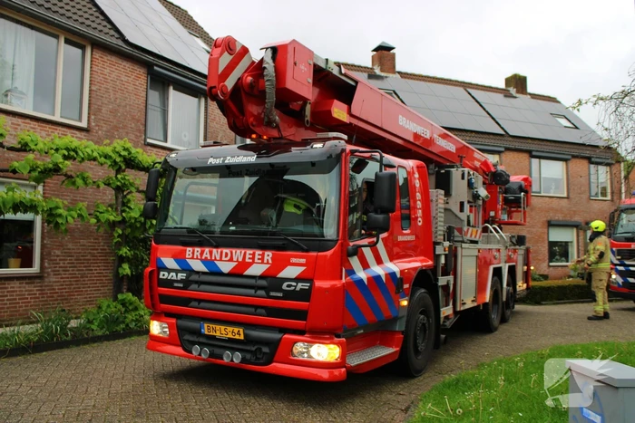Brand in schoorsteen snel gedoofd