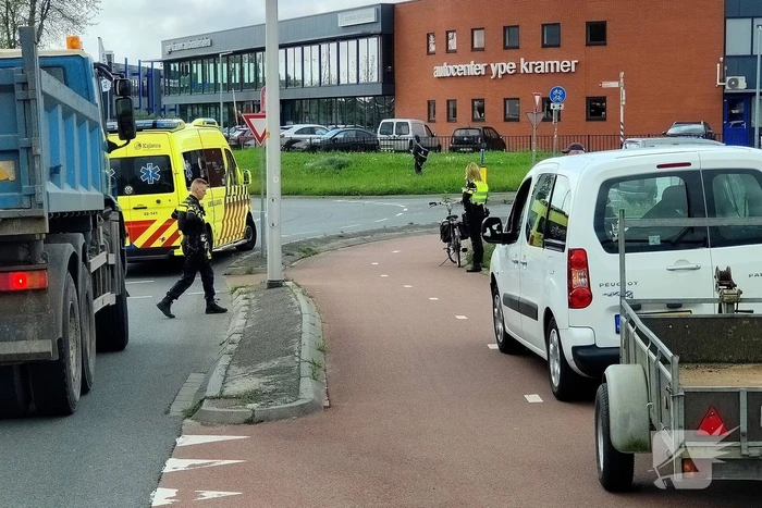 Fietser gewond bij botsing met auto