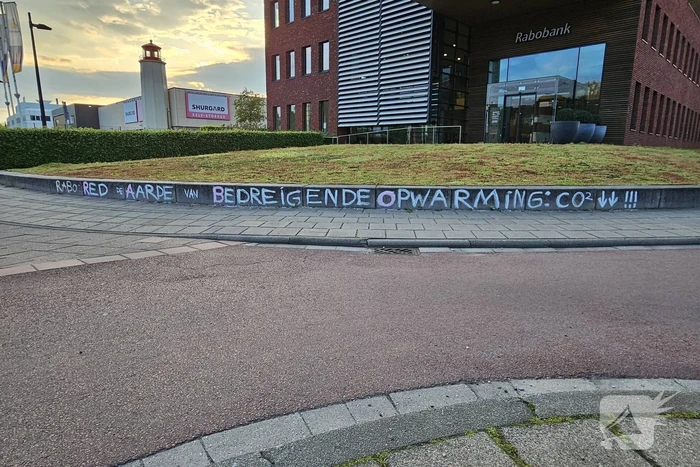 Meerdere boetes voor baldadigheid bij Rabobank