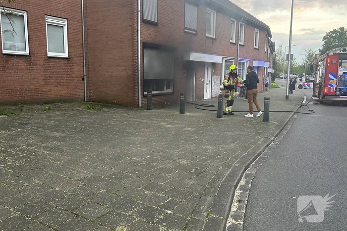Veel rook bij brand in woning