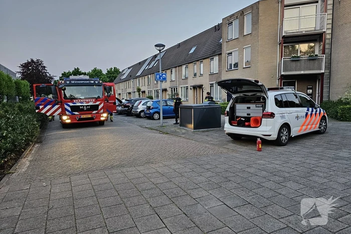 Geparkeerde auto verwoest door brand