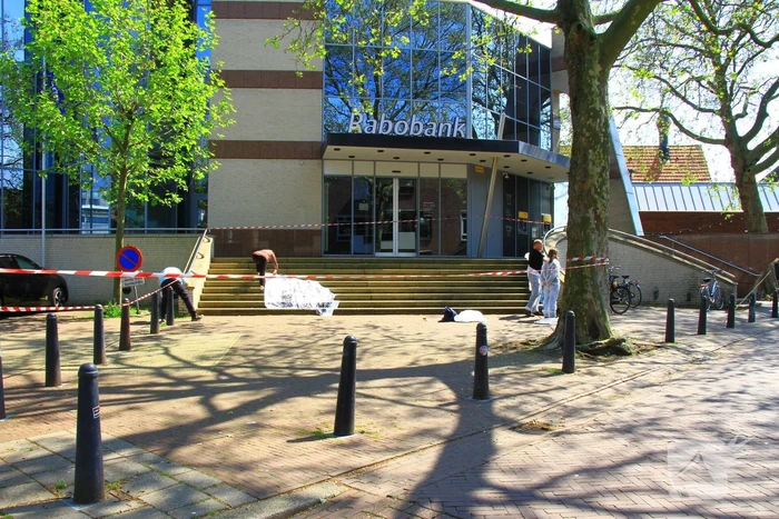 Klimaatactivisten voeren actie bij Rabobank