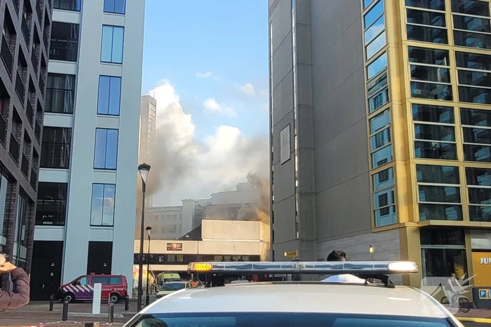 Zeer grote brand in leegstaande loods