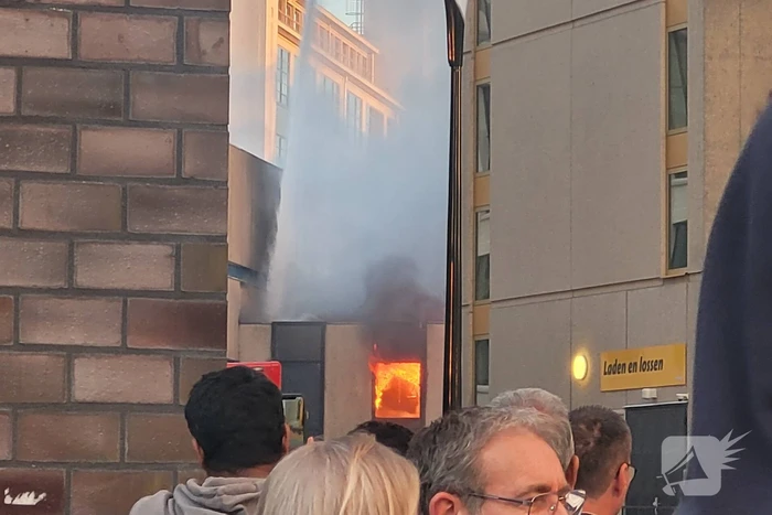 Zeer grote brand in leegstaande loods