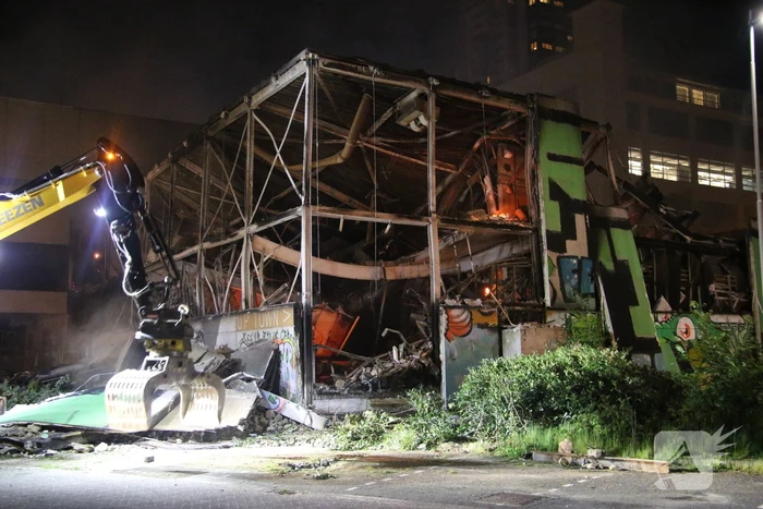 Zeer grote brand in leegstaande loods