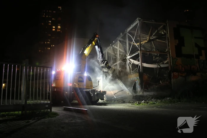 Zeer grote brand in leegstaande loods