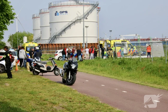Motorrijder ernstig gewond na ongeval tijdens meeting