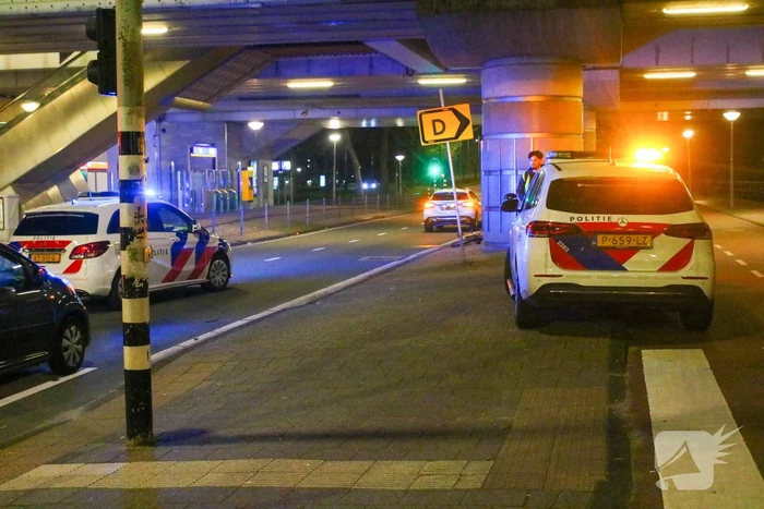 Auto zwaar beschadigd na scheppen fietser