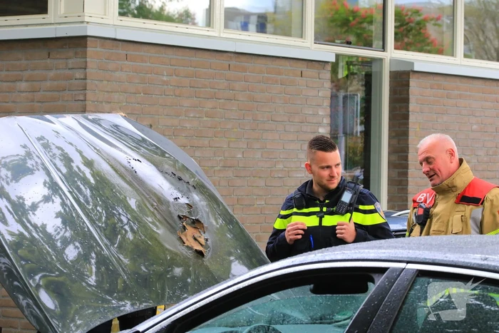 Brand in geparkeerde auto