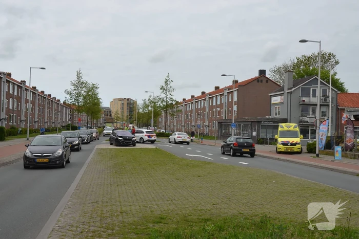 Hevige schade bij kop-staartbotsing