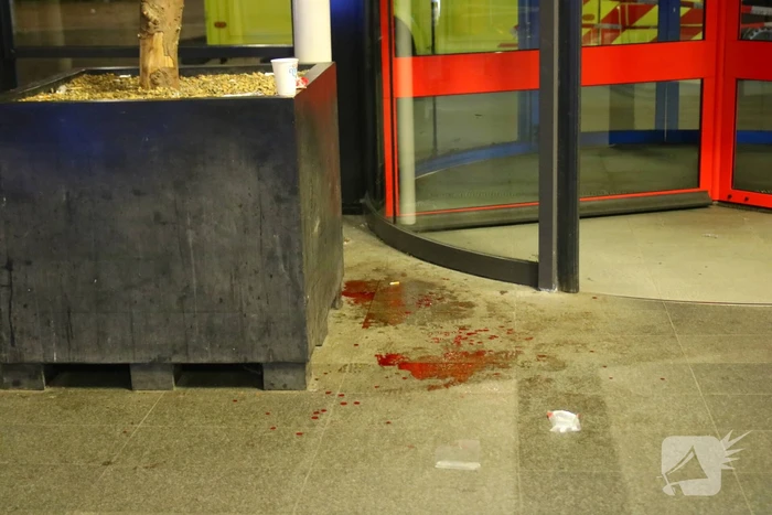 Steekpartij voor treinstation