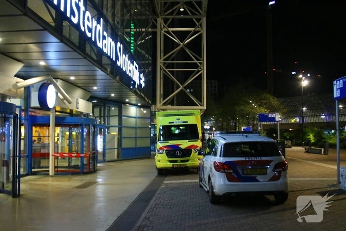 Steekpartij voor treinstation