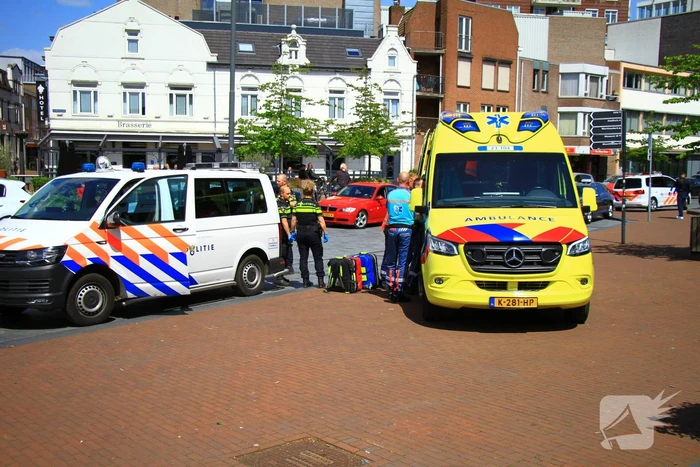 Man met verward gedrag gewond aangetroffen