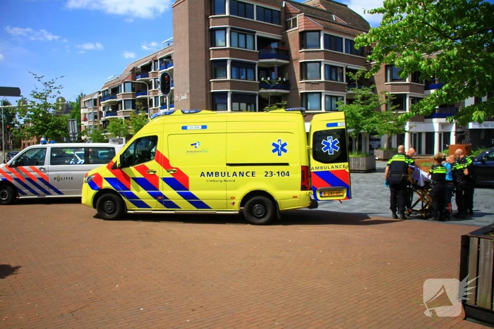 Man met verward gedrag gewond aangetroffen