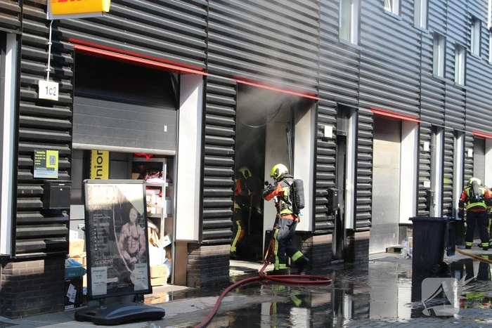 Grote brand in opslagloods