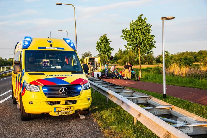 Scooterrijder ernstig gewond na frontale botsing tegen boom