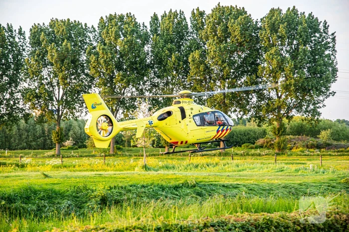 Scooterrijder ernstig gewond na frontale botsing tegen boom